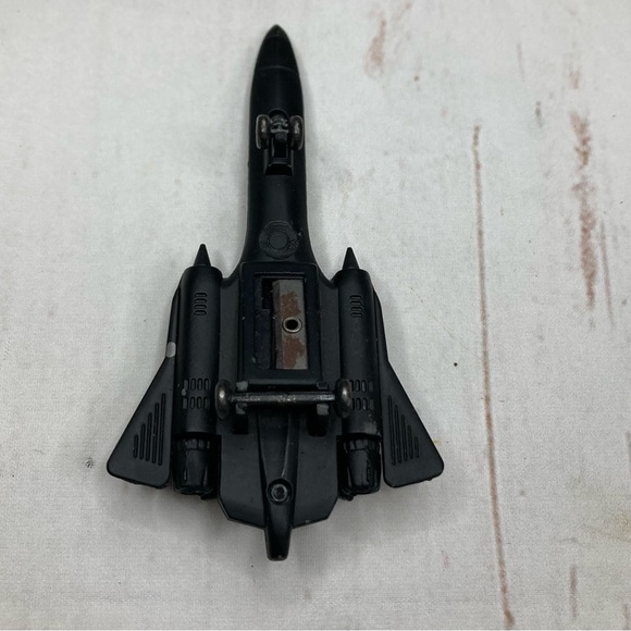 Die-Cast 106-A US Air Force Black Bird Lockheer SR-71 Pencil Sharpener - Picture 4 of 9